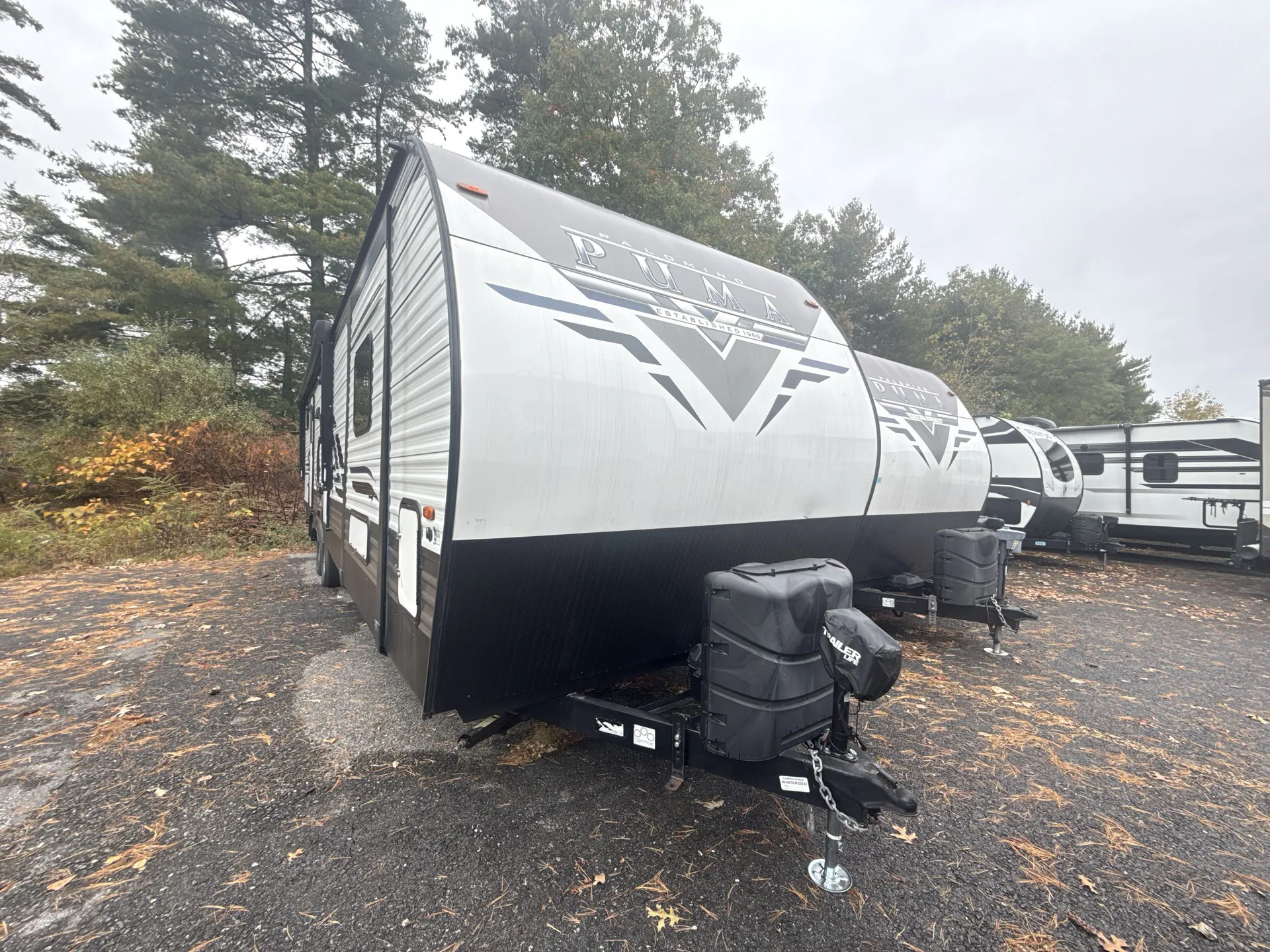 2022 Forest River Puma 32BHQS