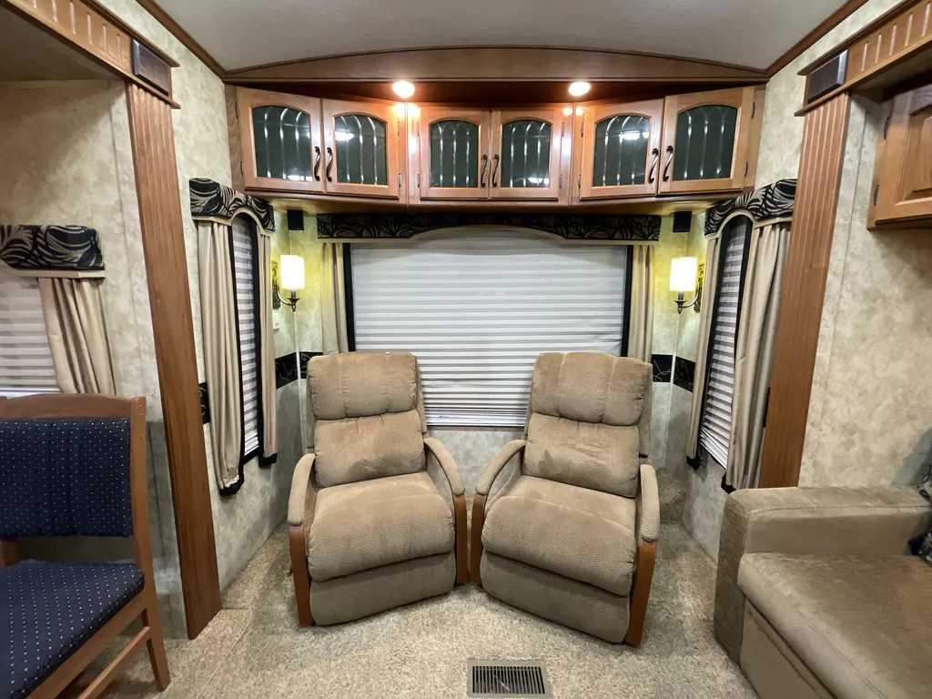 2013 Keystone Montana 3100RL, Photos photo 12