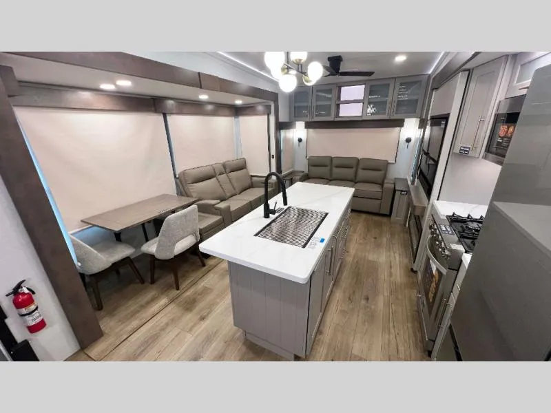 2026 Alliance RV Paradigm 340RL - Photo 4