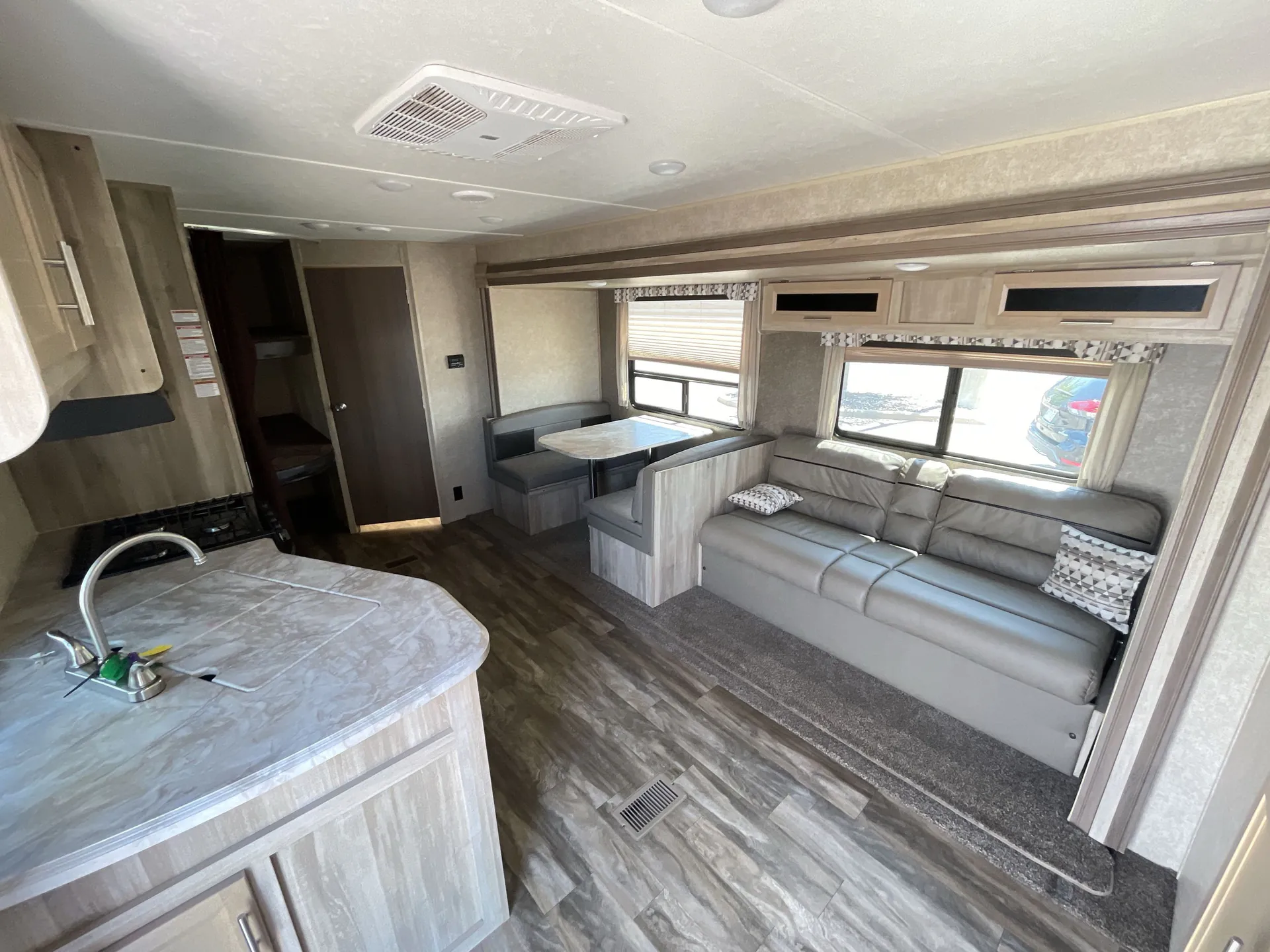 2020 Coachmen Catalina 40BHTS — living area main