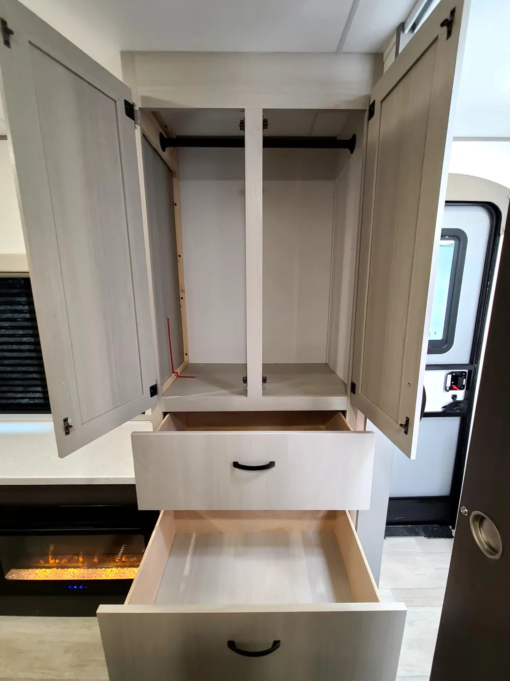 2027 Coachmen Catalina Legacy Edition 333DBDSCK, Photos photo 43