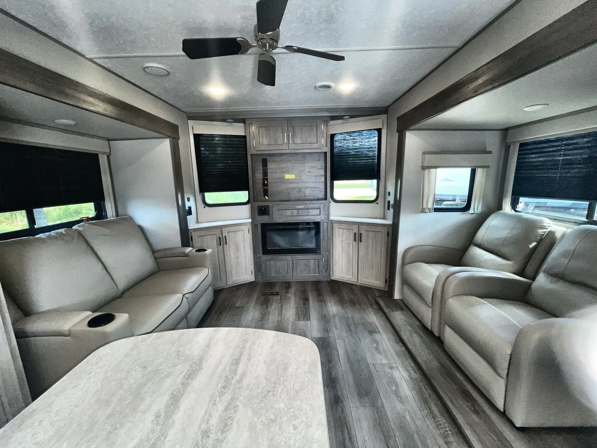 2024 Coachmen Catalina Destination 39MKTS — living area main