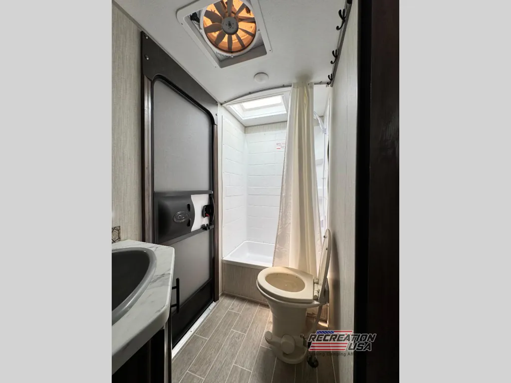 2021 Forest River Cherokee 274BRB, Photos photo 32