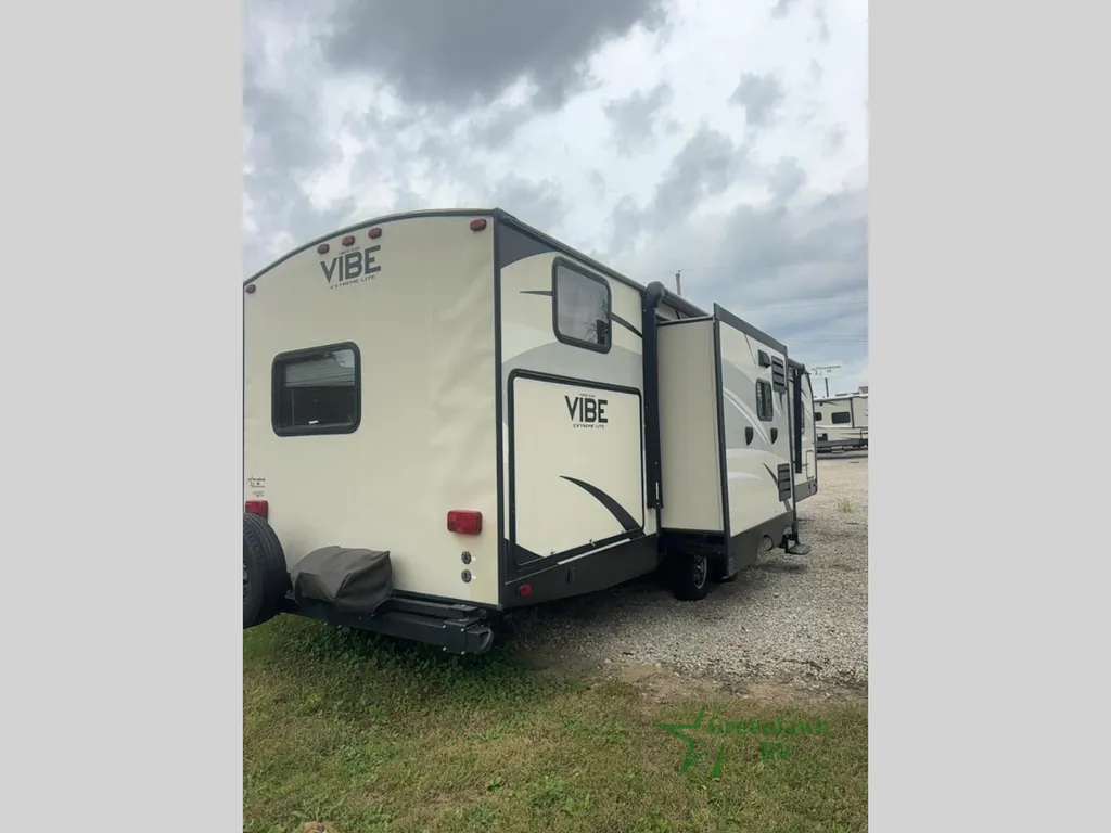 2016 Forest River Vibe 312BHS, Photos photo 10