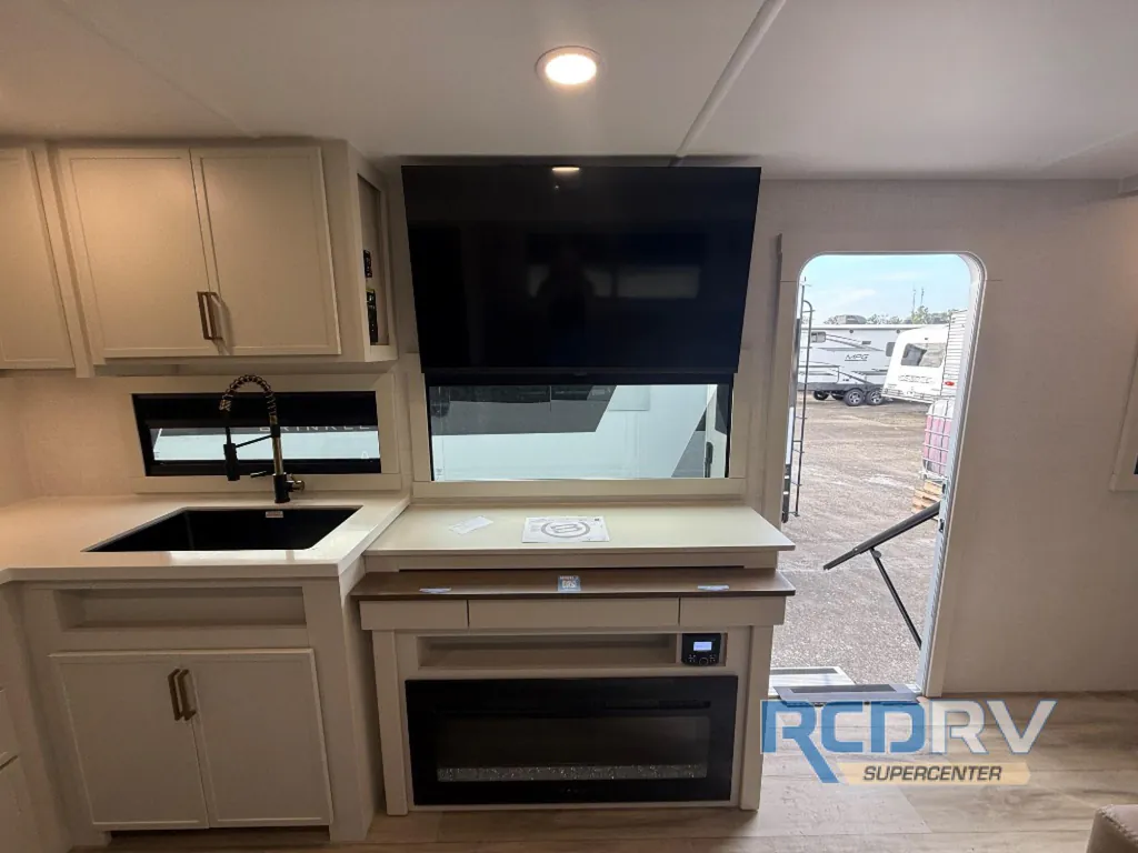 2027 Brinkley Model I 290, Photos photo 9