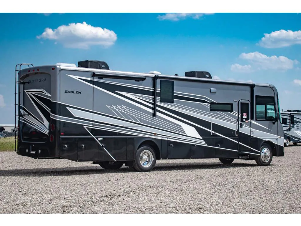 2027 Entegra Coach Emblem 36U, Photos photo 41