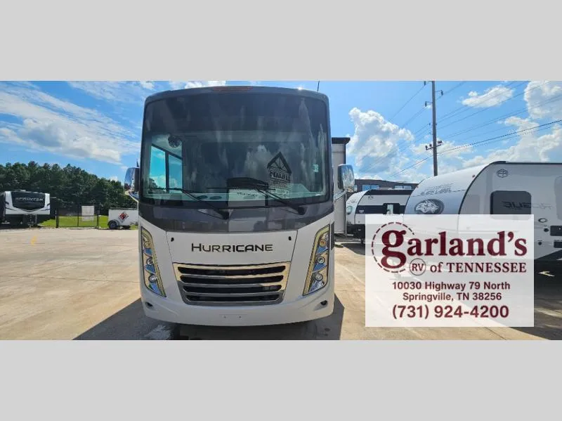 2023 Thor Motor Coach Hurricane 35M - Photo 3