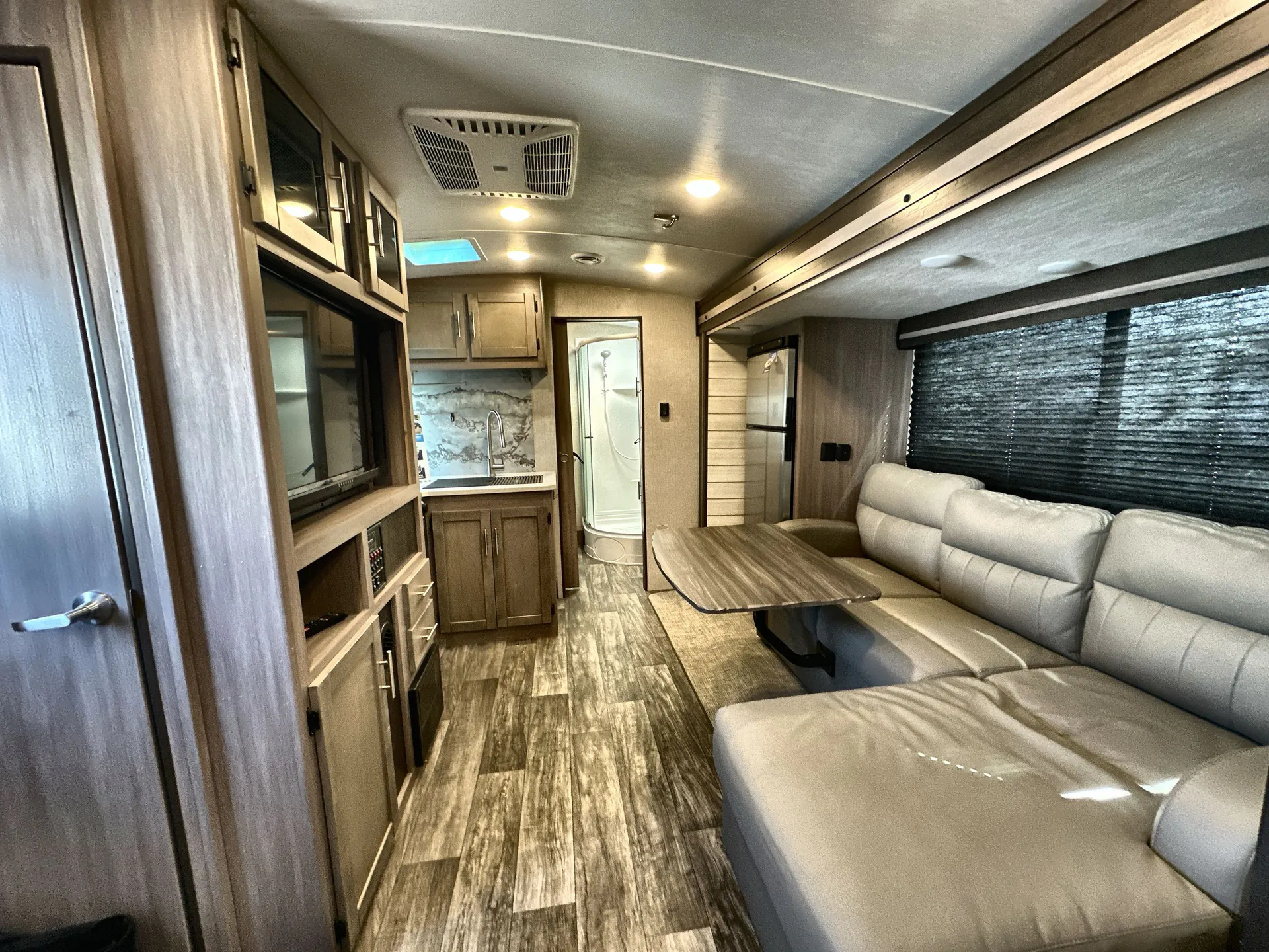 2022 CrossRoads Sunset Trail Super Lite SS222RB — living area main