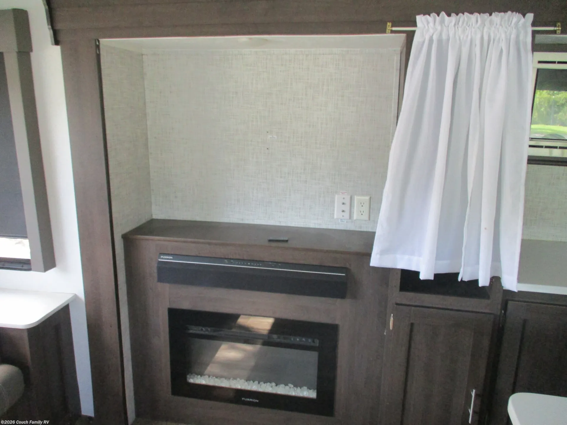 2020 Forest River Wildwood 27RE — Photo 8