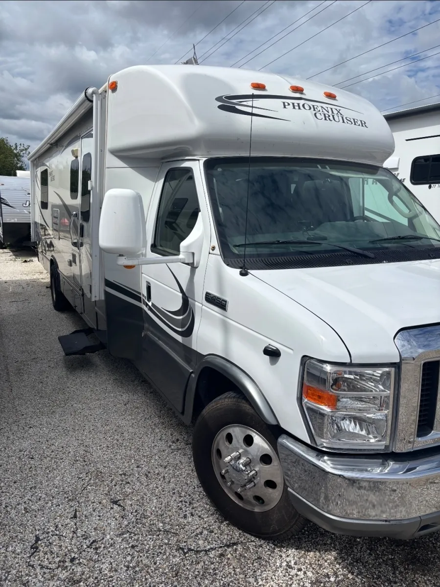 2013 Phoenix Cruiser 3100SS 3100SS - Photo 3