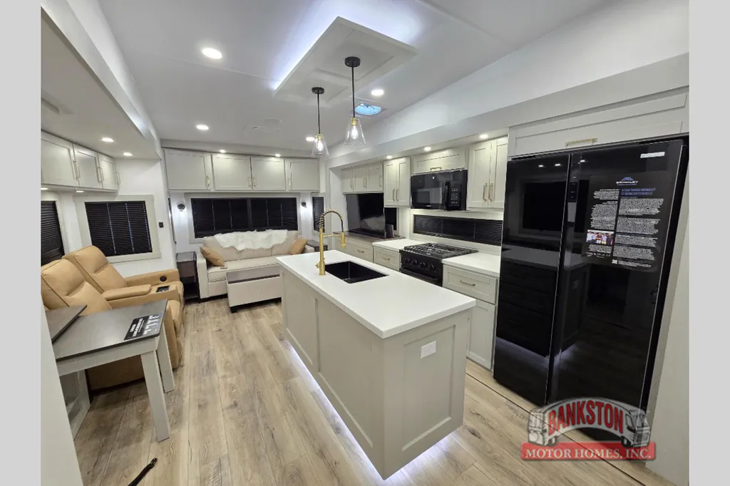 2026 Brinkley Model Z 3600, Photos photo 38