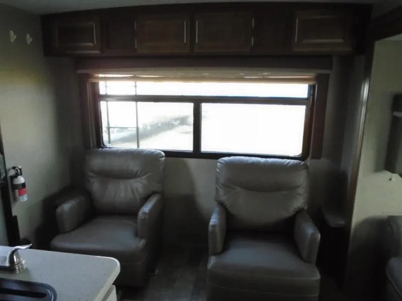 2019 Forest River RV Rockwood Ultra Lite 2604WS - Photo 2