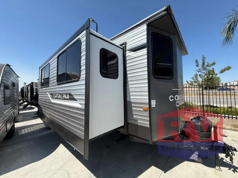2025 Coachmen Catalina Destination Series 39MKTS - Photo 2