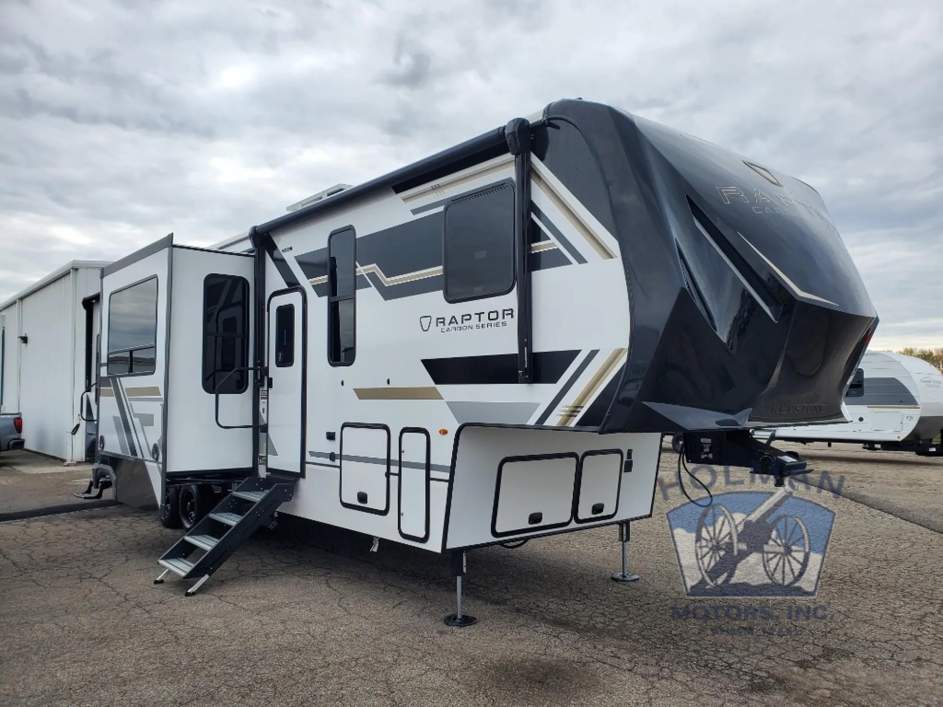 2026 Keystone Raptor Carbon Series 368 - Photo 2