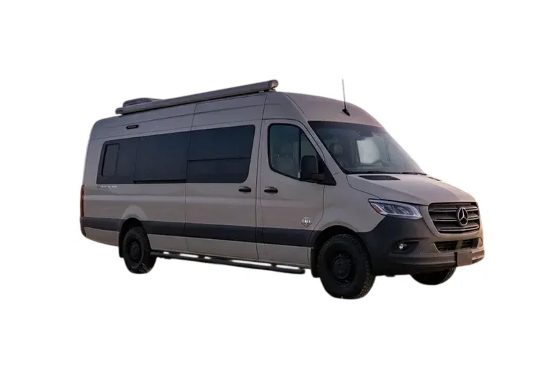 OGV Luxury Coach VTOUR 170 5RL exterior
