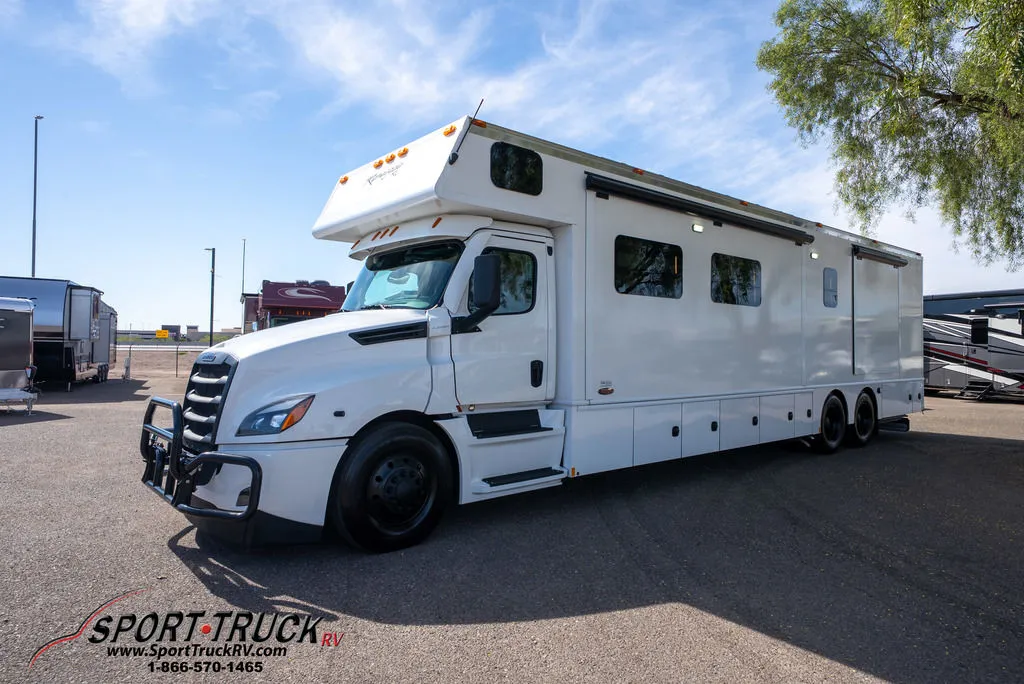 2022 Renegade RV Classic 45CMR - Photo 4