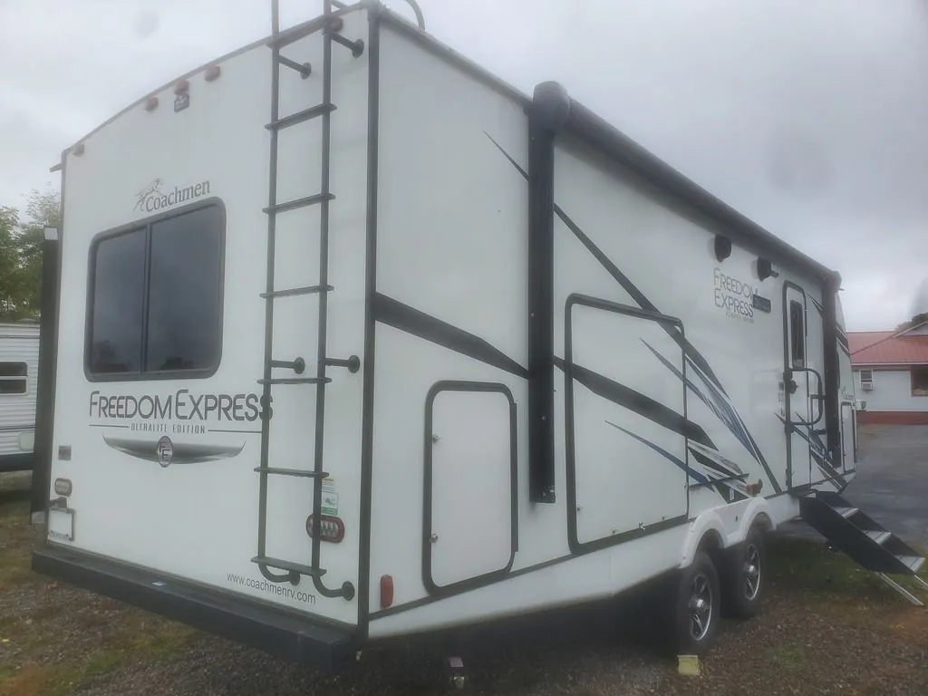 2022 Coachmen Freedom Express 259FKDS - Photo 4