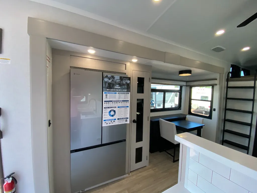 2027 Jayco North Point 380FBRK, Photos photo 19