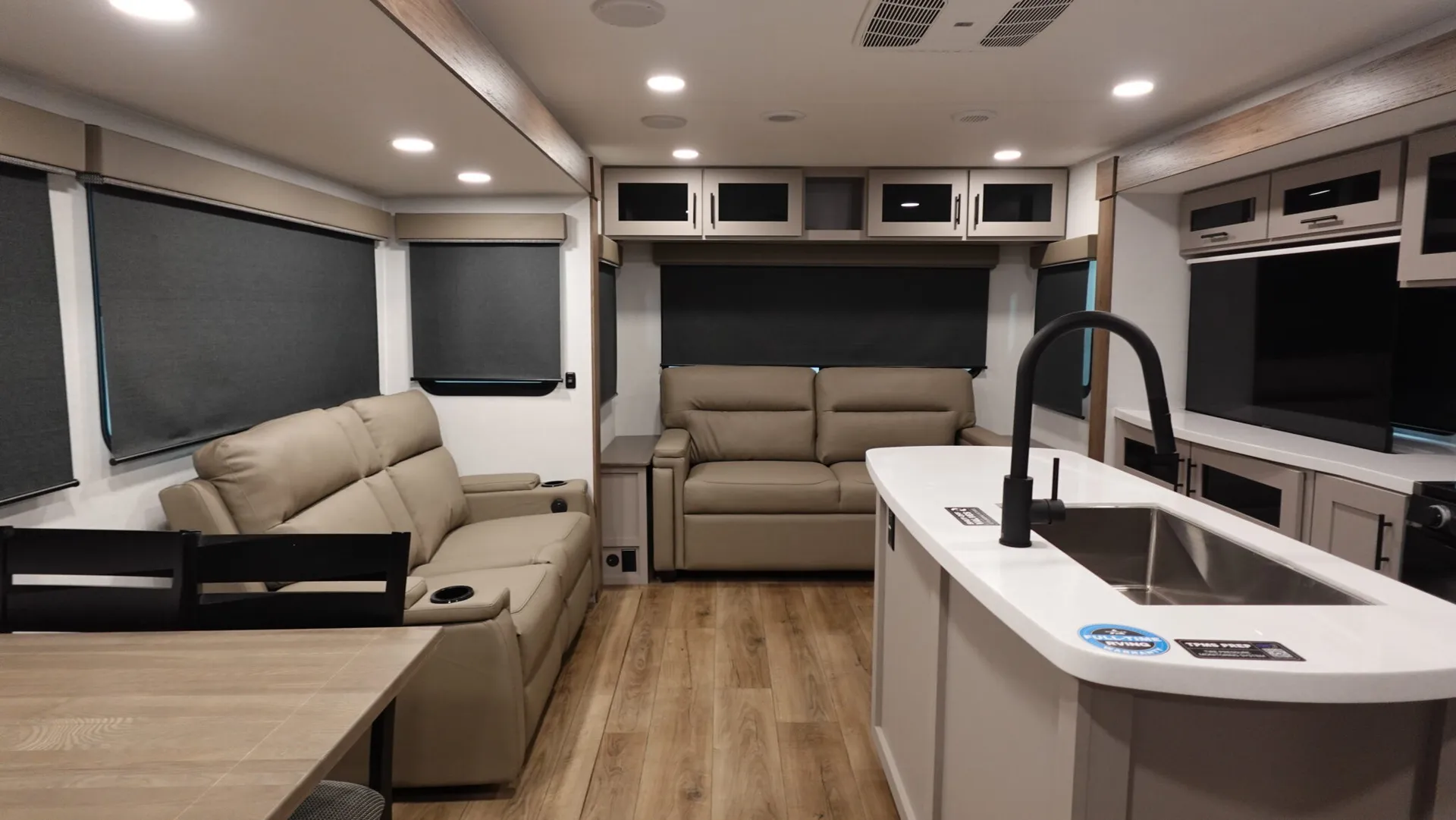 2026 Alliance RV Delta 292RL - Photo 3
