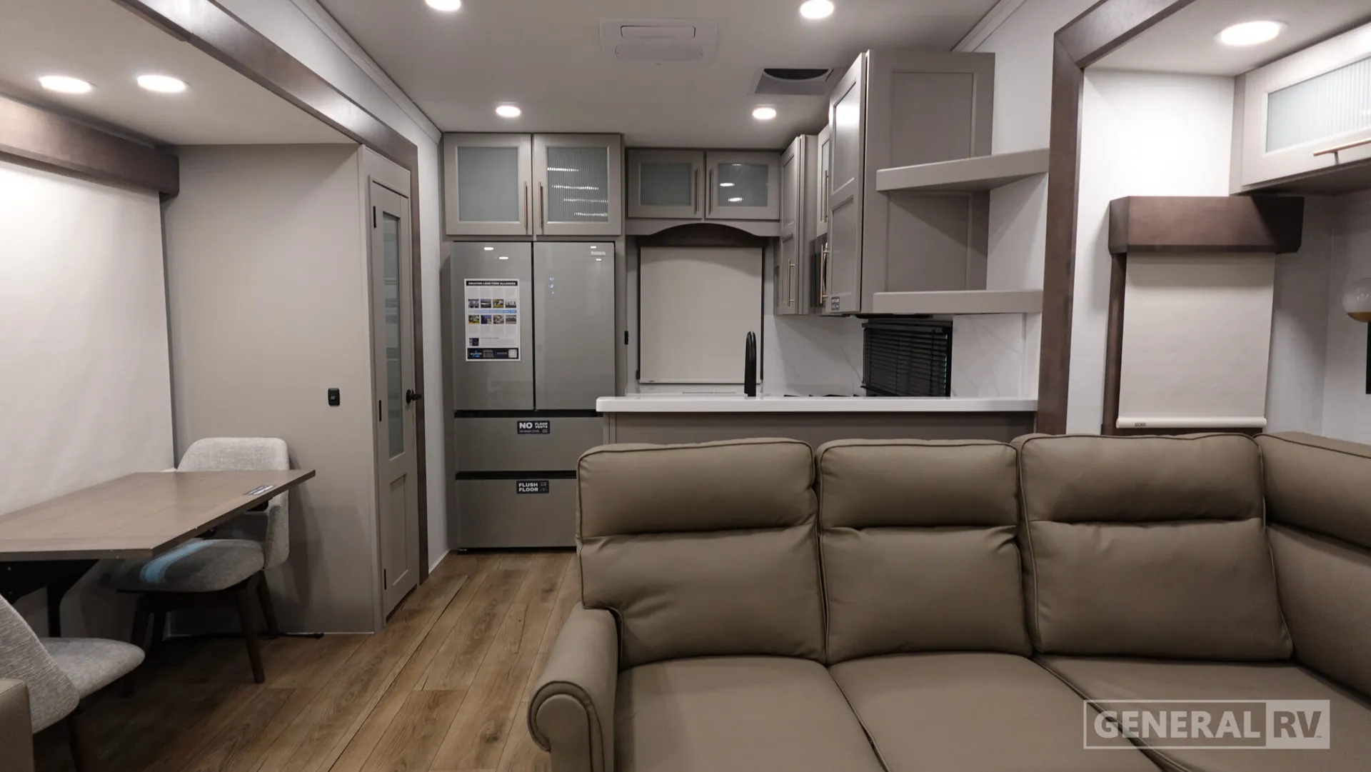 2026 Alliance RV Paradigm 382RK - Photo 3