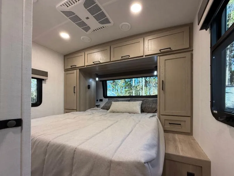 2026 Forest River Rockwood Mini Lite 2520BH - Photo 4