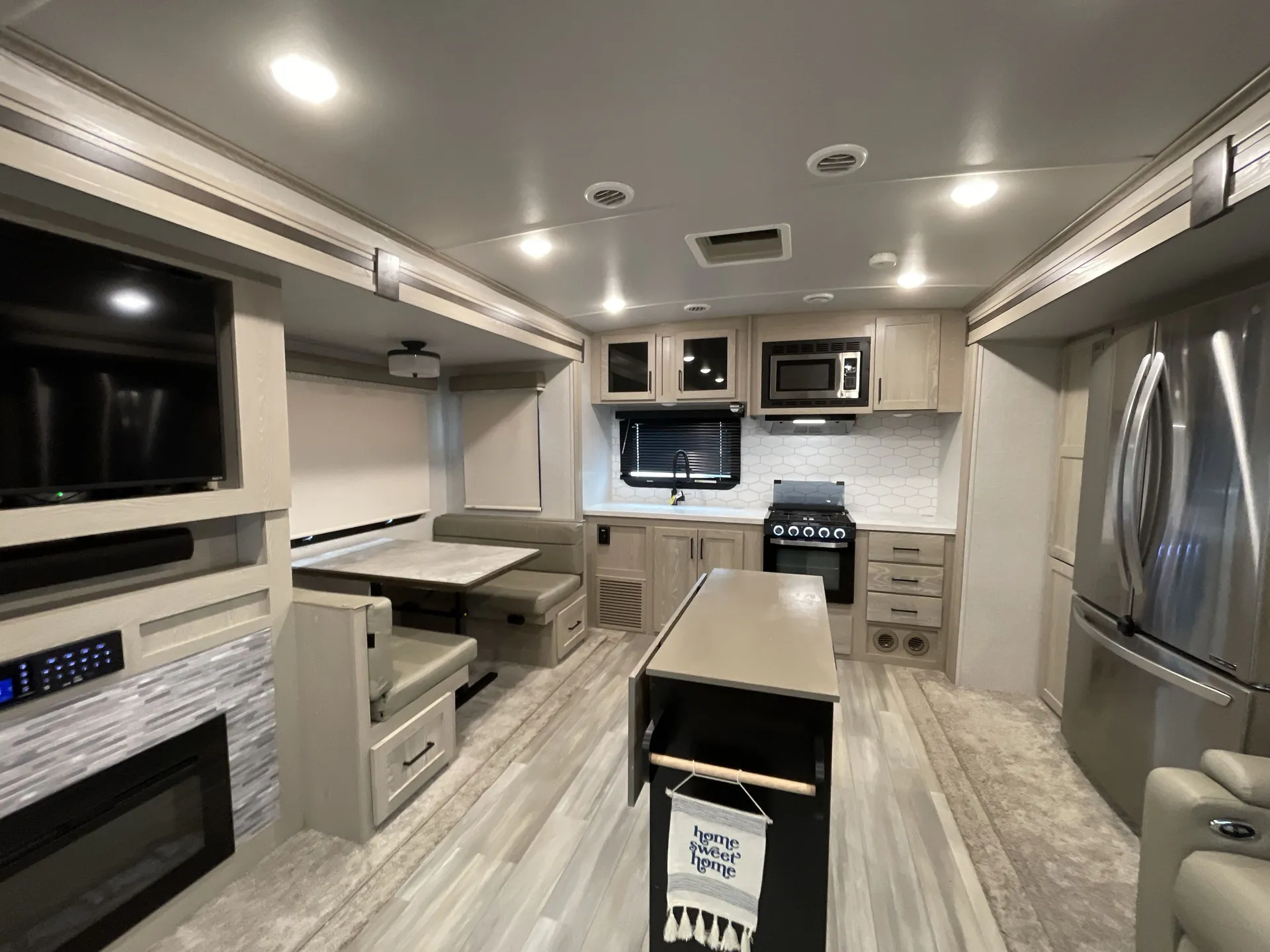2024 Heartland Mallard M283RK — living area main