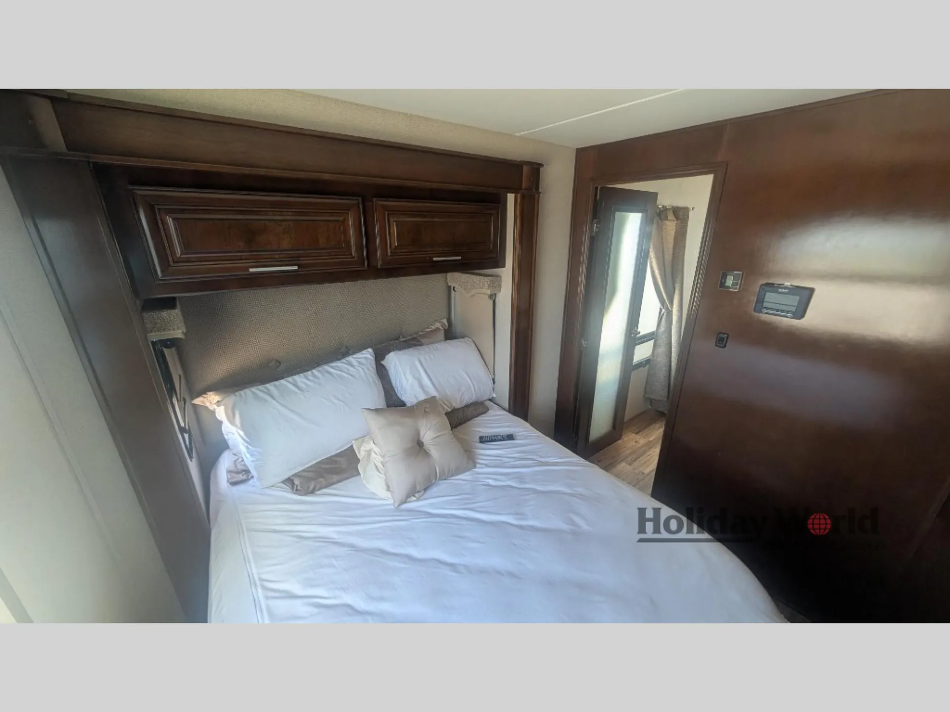2018 Forest River Georgetown XL 377TS - Photo 4
