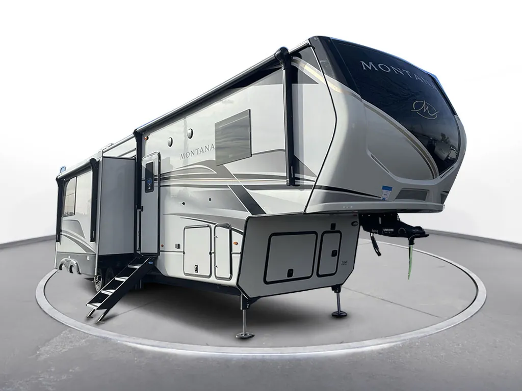 2025 Keystone Montana 3915TB - Photo 2