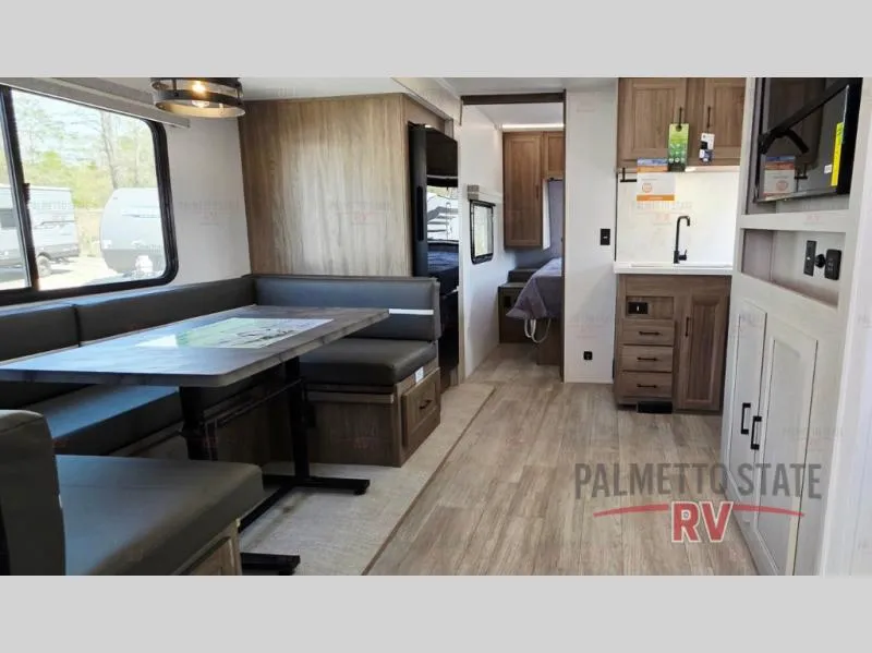 2026 Coachmen Freedom Express Ultra Lite 258BHS - Photo 3