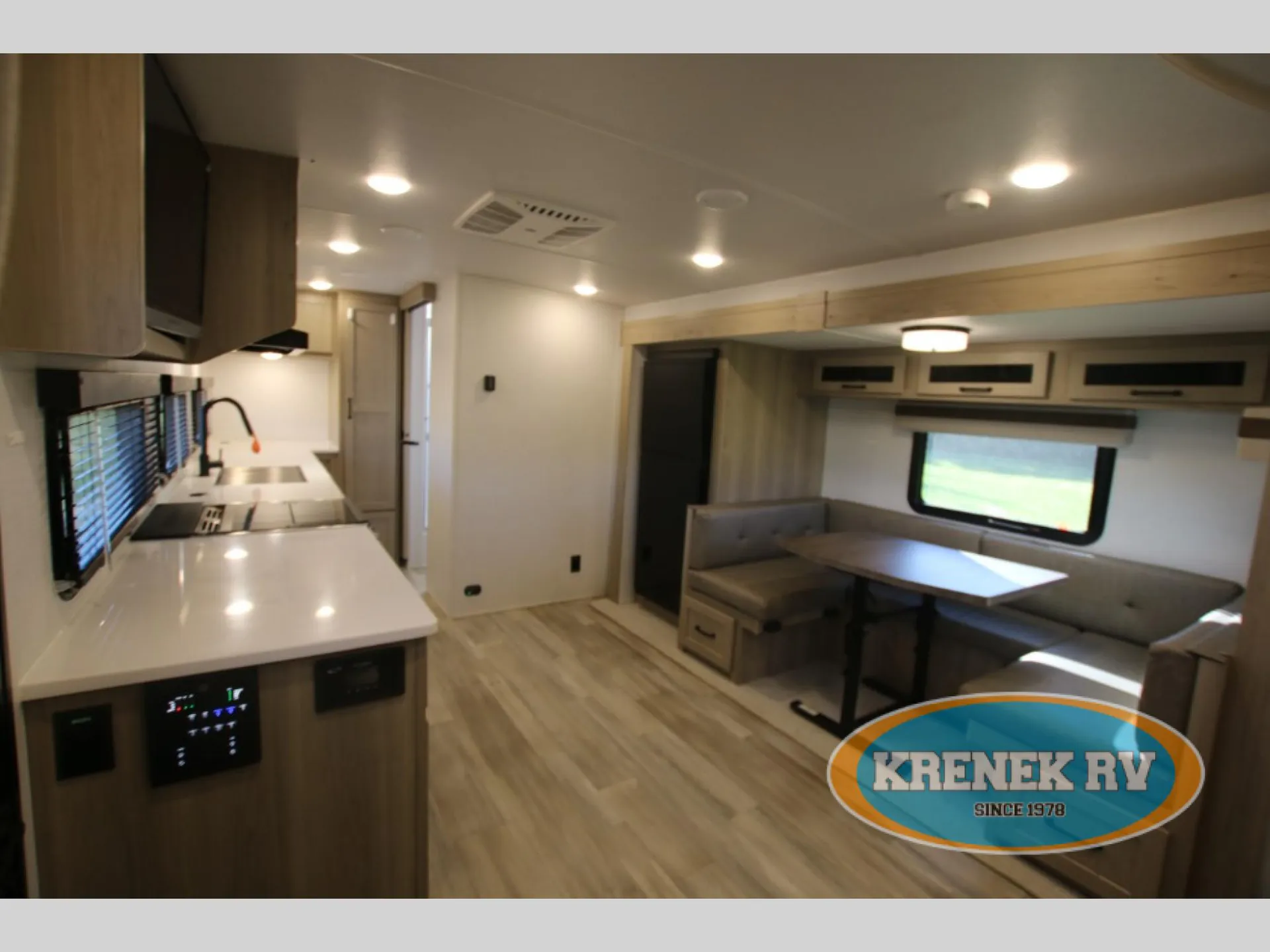 2024 Forest River Rockwood Mini Lite 2517S - Photo 3