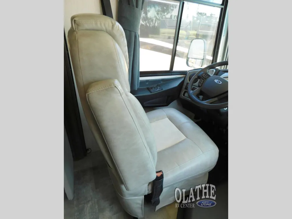 2023 Coachmen Pursuit 31BH, Photos photo 19