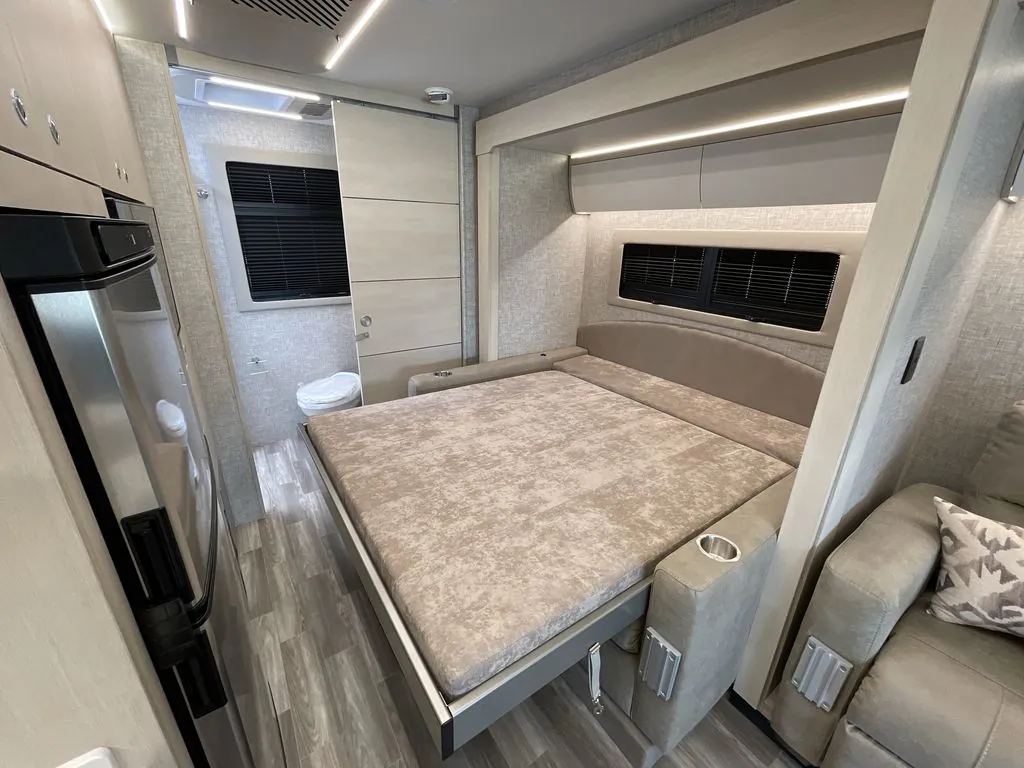 2026 Tiffin Wayfarer 25 XRW, Photos photo 21