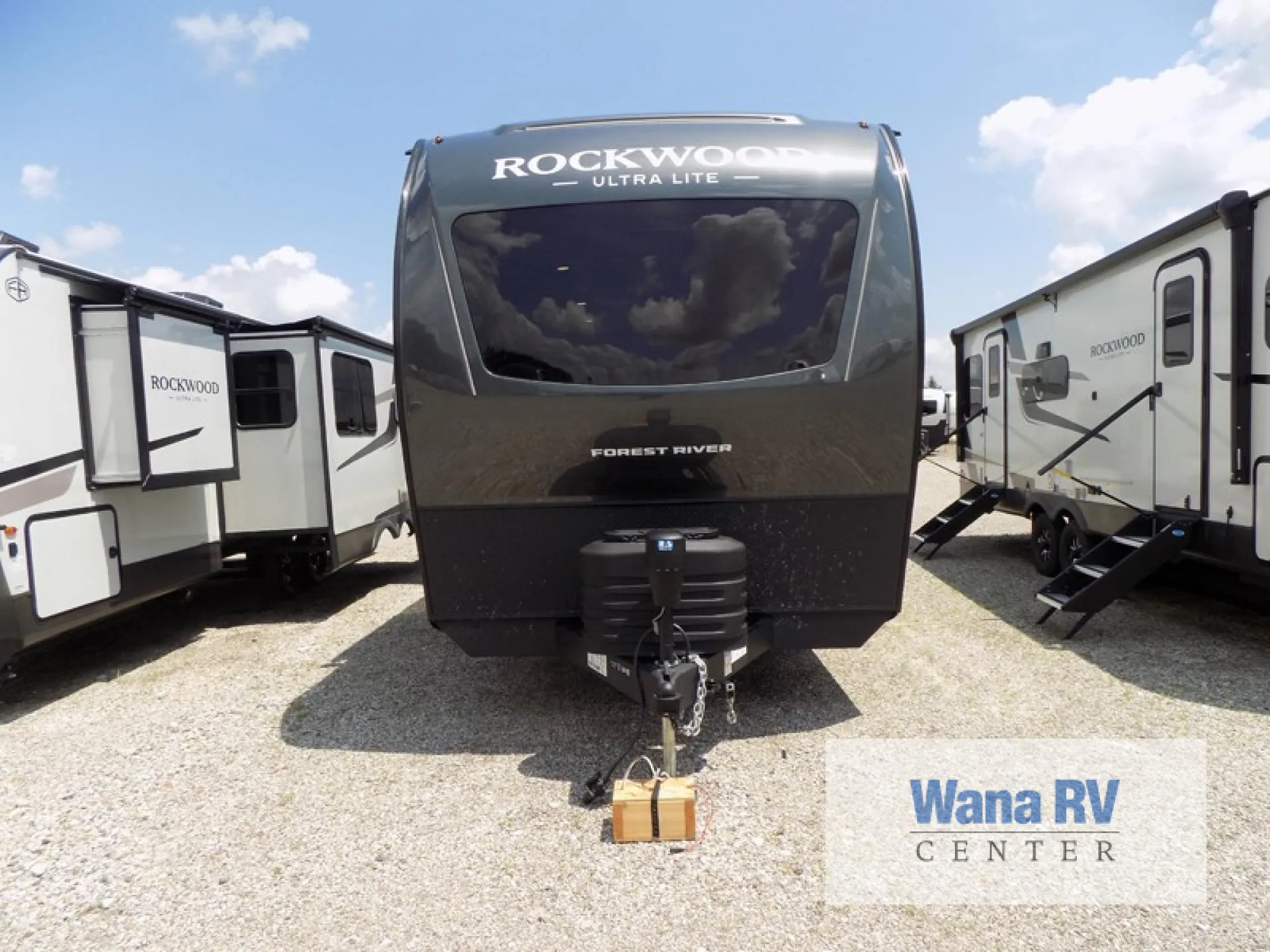 2027 Forest River Rockwood Ultra Lite 2916RL - Photo 3