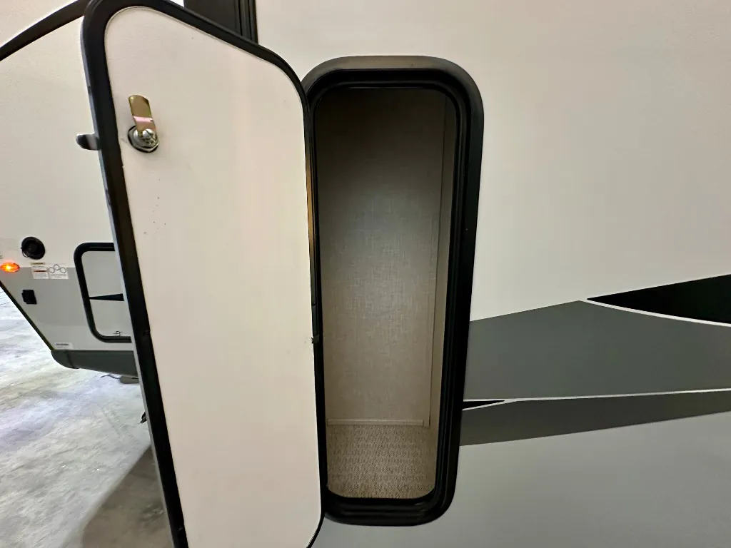 2023 Forest River Flagstaff Micro Lite 25BRDS, Photos photo 38