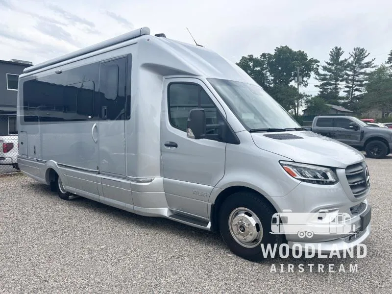 2023 Airstream Atlas Murphy Suite - Photo 2