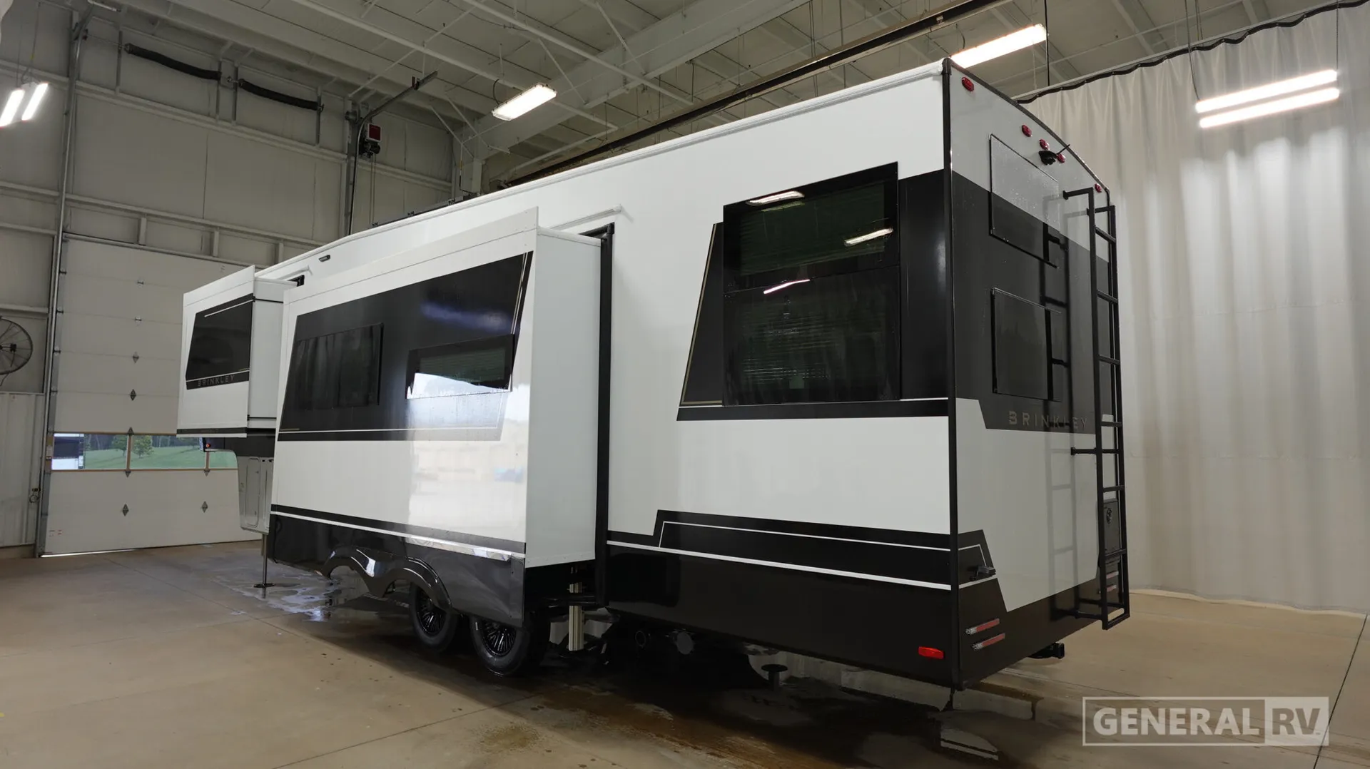 2026 Brinkley Model Z 3210 - Photo 4