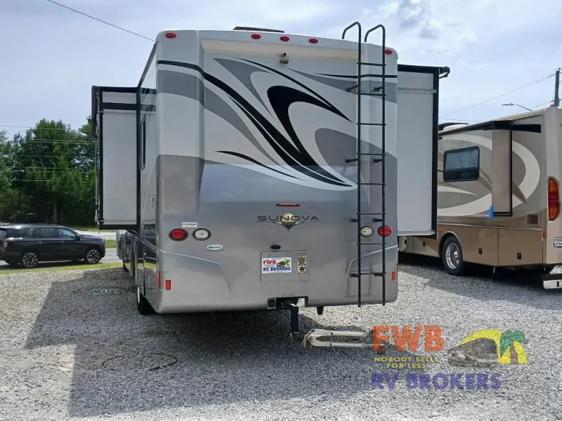 2014 Itasca Sunova 33C - Photo 3