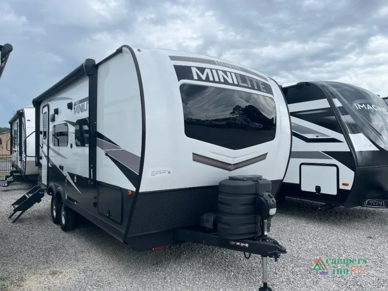 2025 Forest River Rockwood Mini Lite 2109S - Photo 2