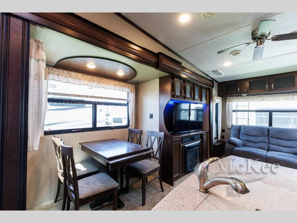 2017 Keystone RV Montana High Country 345RL - Photo 3