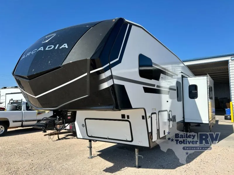 2026 Keystone Arcadia 27SBH - Photo 2