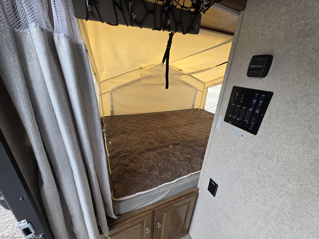 2019 Forest River Rockwood Roo 19, Photos photo 16