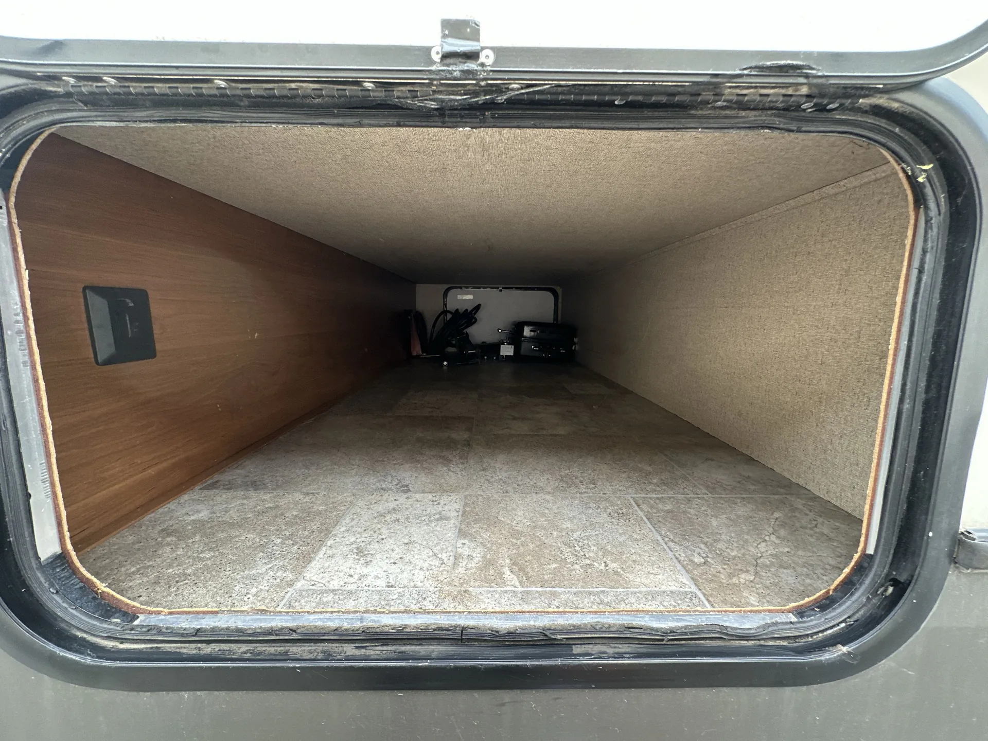 2016 CrossRoads Sunset Trail Super Lite 260RL — living area main