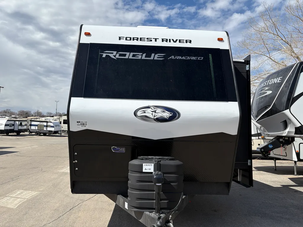 2025 Forest River Vengeance Rogue Armored 26L140, Photos photo 2