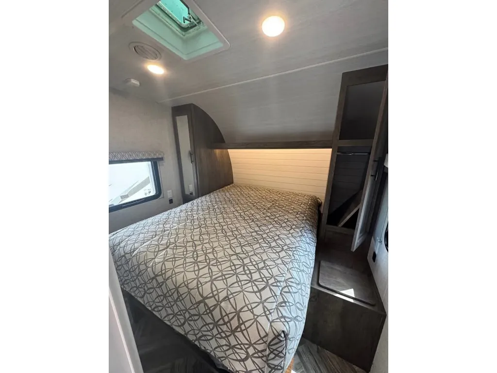 2021 Forest River Stealth FQ2413G, Photos photo 15