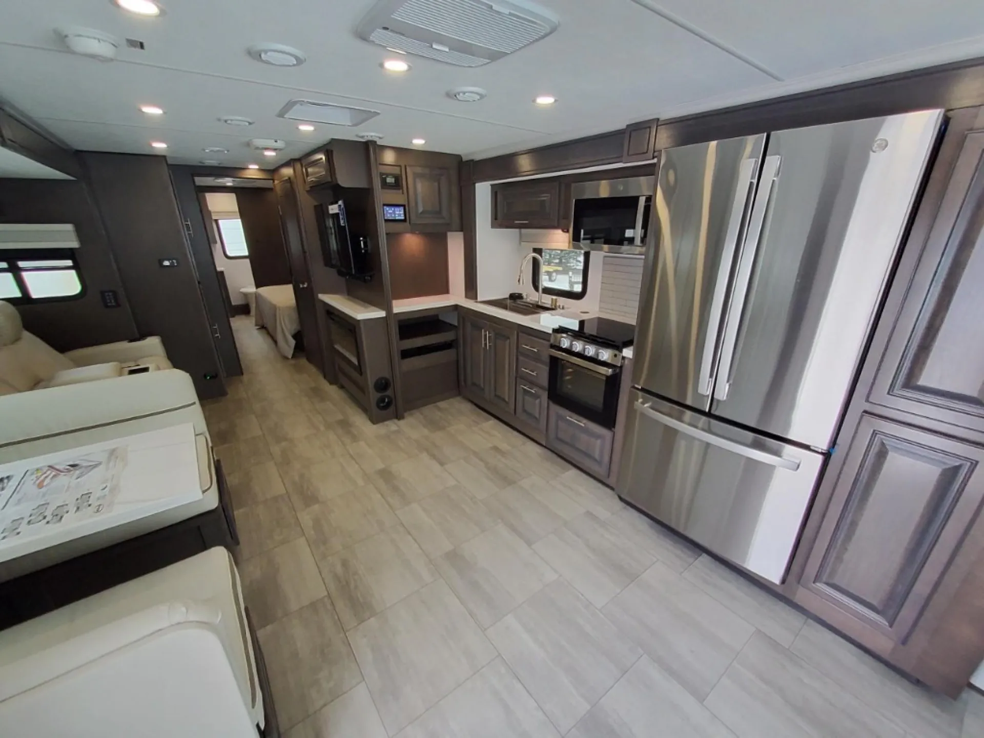 2026 Forest River Georgetown 5 Series GT5 34H5 — Photo 7