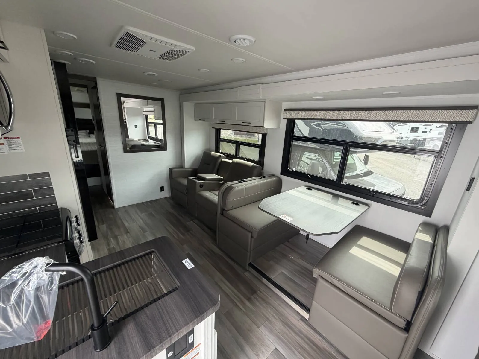 2026 Jayco Greyhawk 30Z - Photo 3