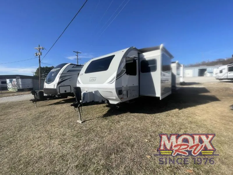 2020 Lance Lance Travel Trailers Used    2465 - Photo 3