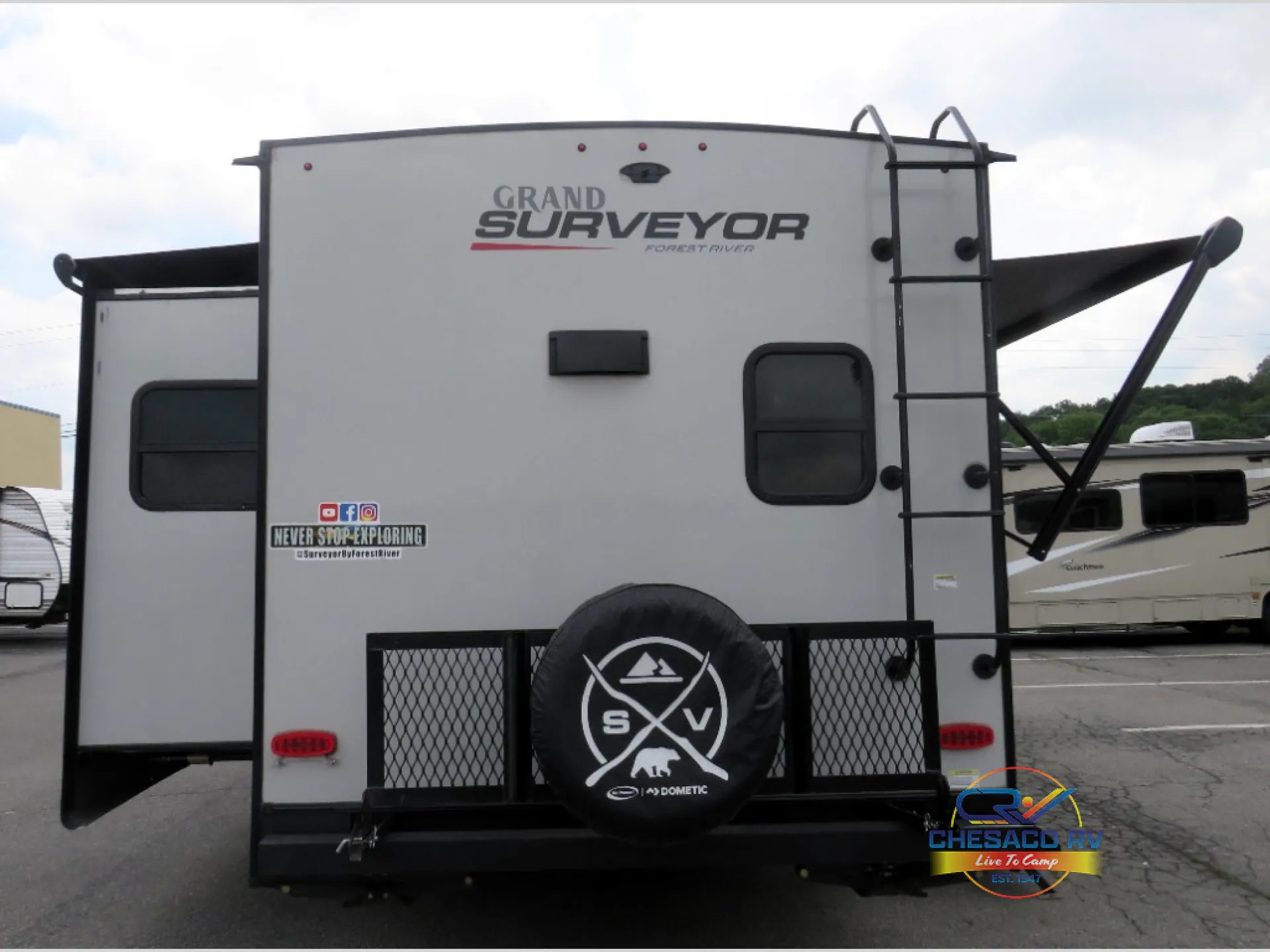 2023 Forest River Grand Surveyor 263RKSS — Photo 5