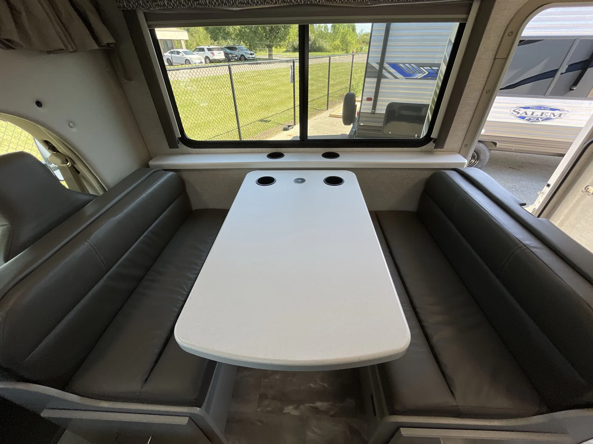 2024 Thor Motor Coach Quantum LC26 — living area main