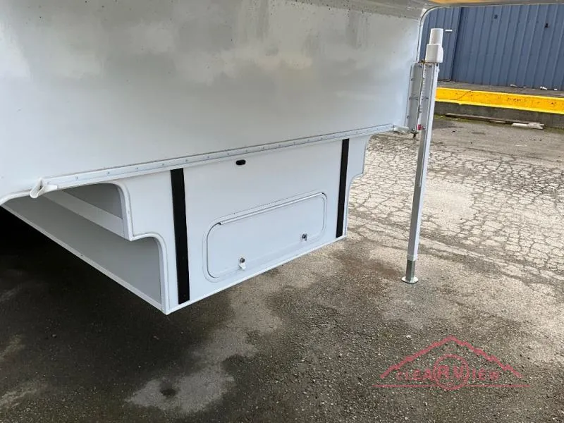 2026 Lance Lance Truck Campers New    1191 - Photo 2